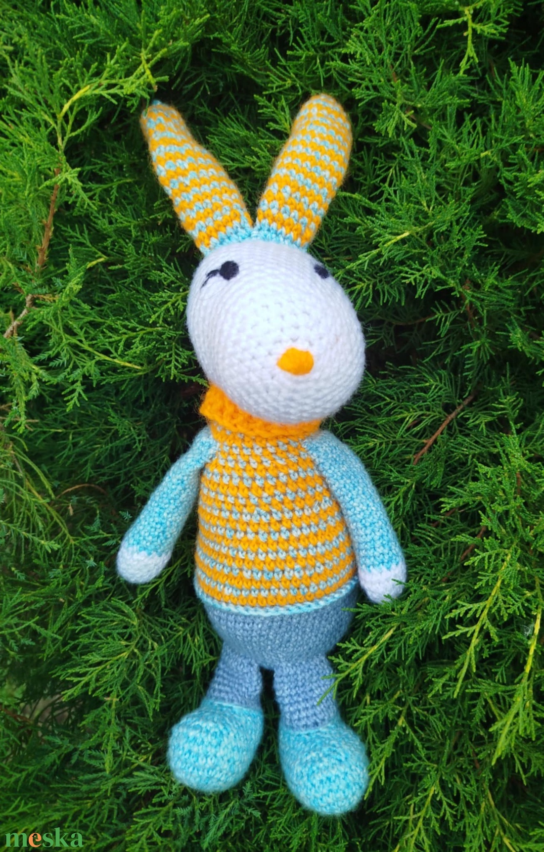 Amigurumi nyuszika, amigurumi figura, amigurumi állatka - otthon & életmód - dekoráció - asztal és polc dekoráció - asztaldísz - Meska.hu