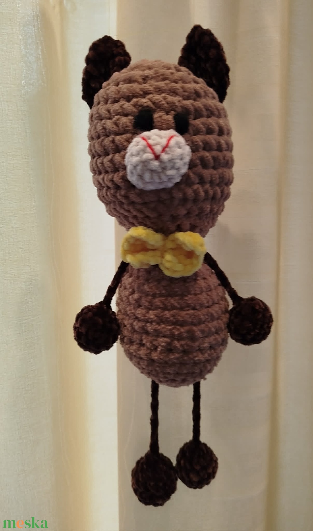 Amigurumi maci - otthon & életmód - dekoráció - asztal és polc dekoráció - asztaldísz - Meska.hu