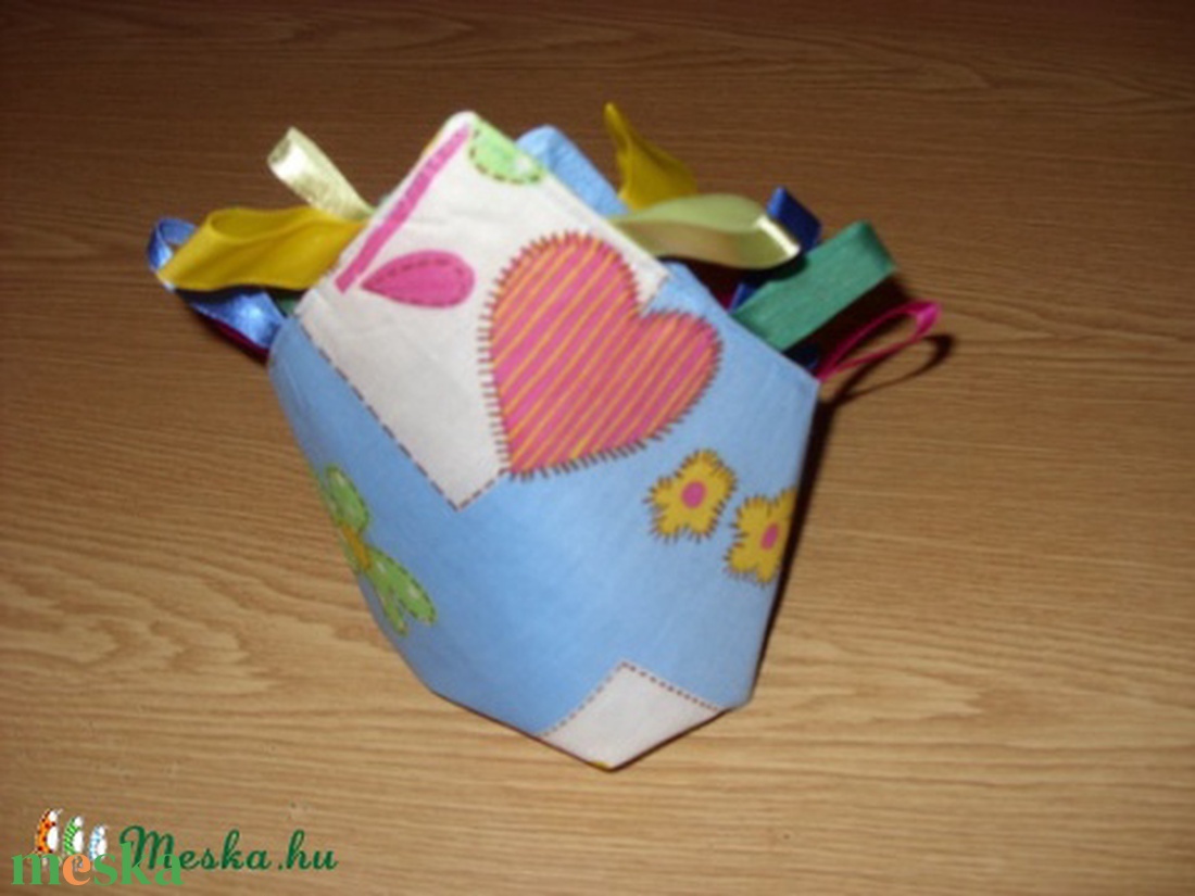 Szalagos-matatós csörgő-zörgő 30 x 30 cm - játék & sport - 3 éves kor alattiaknak - csörgő - Meska.hu