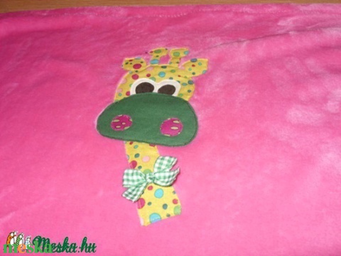 Tündéri patchwork zsiráfos - egyedi  babatakaró névvel is - 3D - több méretben és színben remdelhető - otthon & életmód - babaszoba, gyerekszoba - babatakaró, gyerek pléd - Meska.hu