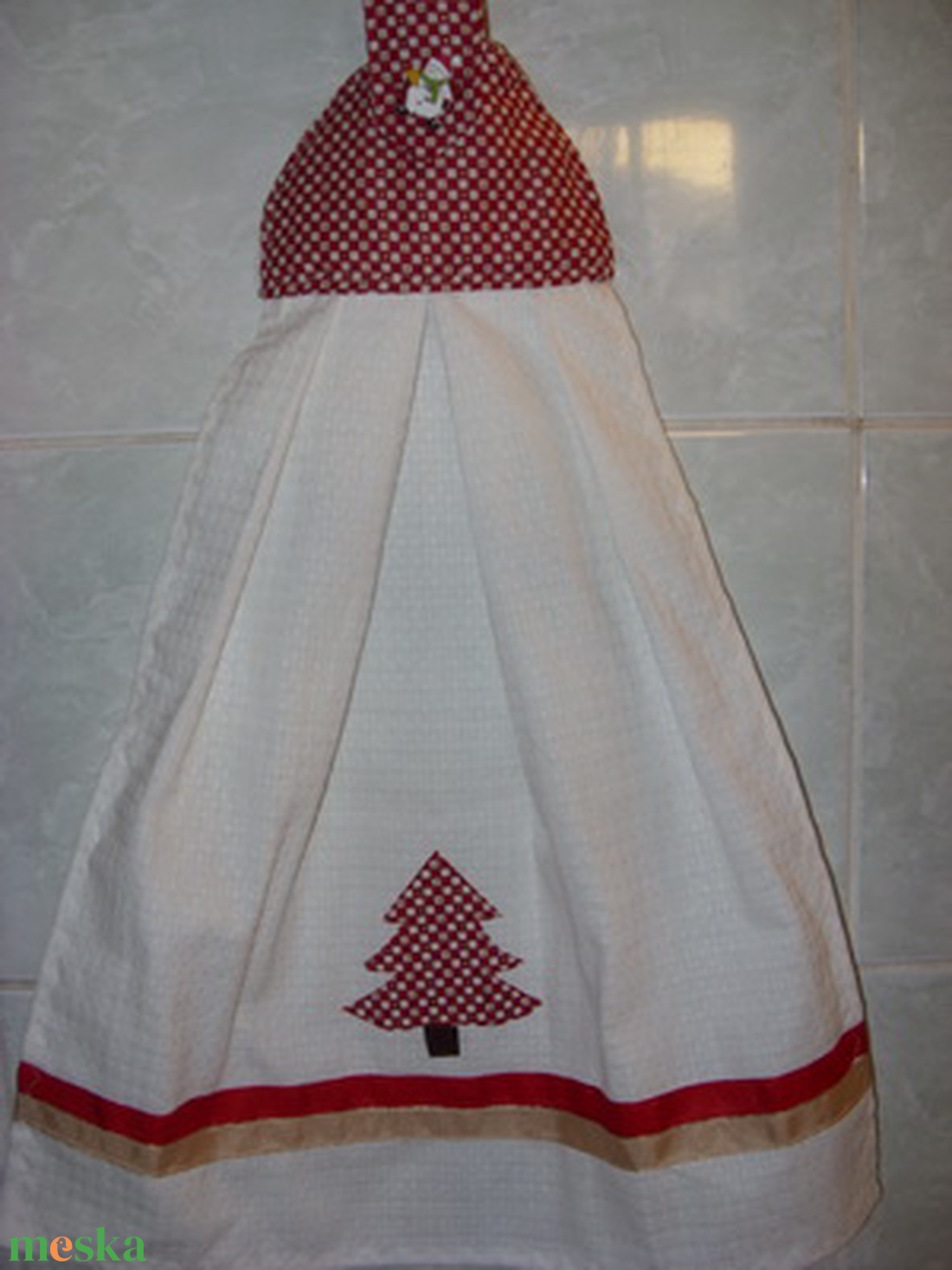 Karácsonyi piros-fehér-arany kombó design törlő fenyőfa applikációval - otthon & életmód - konyhafelszerelés, tálalás - konyhai textil - konyharuha & törlőkendő - Meska.hu Karácsonyi piros-fehér-arany kombó design törlő fenyőfa applikációval - otthon & életmód - konyhafelszerelés, tálalás - konyhai textil - konyharuha & törlőkendő - Meska.hu