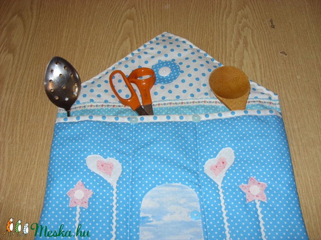 Csinos - praktikus zsebes házikó - patchwork rátétes - - Meska.hu Csinos - praktikus zsebes házikó - patchwork rátétes - - Meska.hu