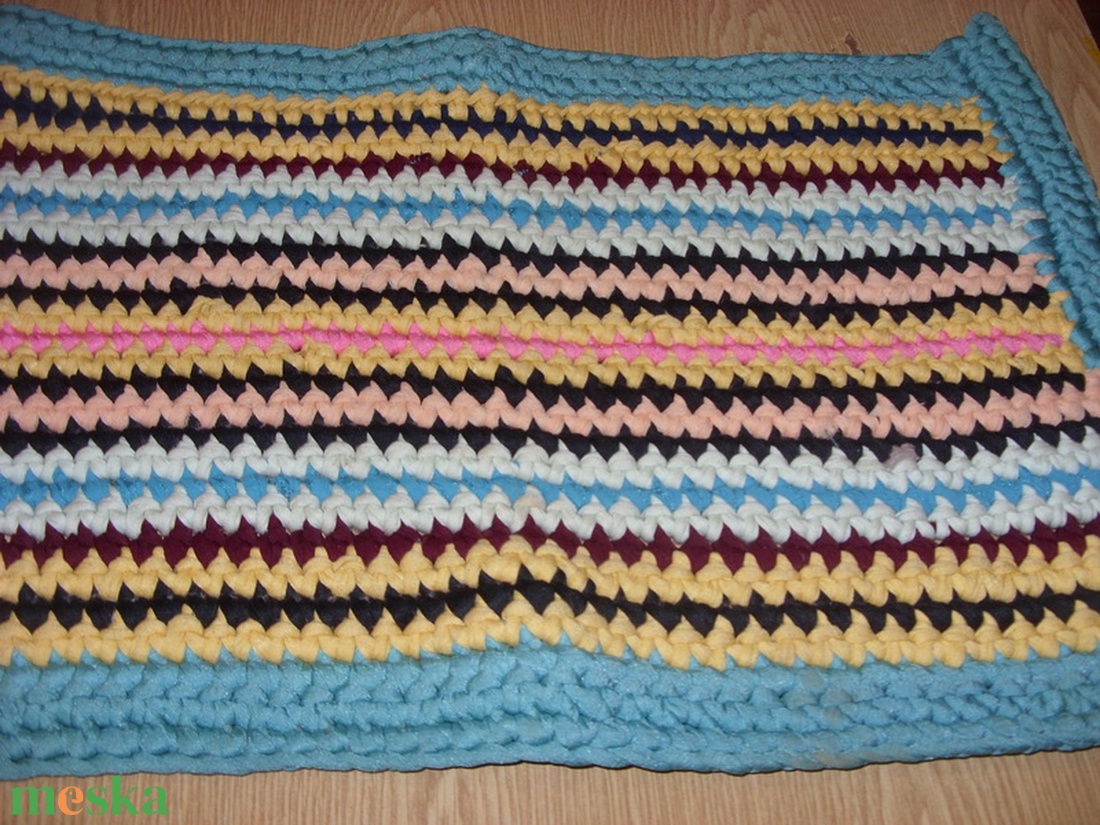 Vadi új pólófonalból horgolt kis szőnyeg, fürdőszobai kilépő vagy lábtörlő 75 x 45 cm - otthon & lakás - lakástextil - szőnyeg - Meska.hu Vadi új pólófonalból horgolt kis szőnyeg, fürdőszobai kilépő vagy lábtörlő 75 x 45 cm - otthon & lakás - lakástextil - szőnyeg - Meska.hu