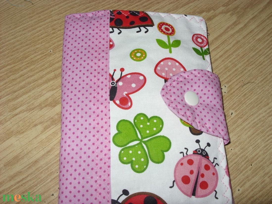 Eü. kis könyv védő borító design textilekből - otthon & életmód - papír, írószer - egészségügyi kiskönyv borító - Meska.hu Eü. kis könyv védő borító design textilekből - otthon & életmód - papír, írószer - egészségügyi kiskönyv borító - Meska.hu
