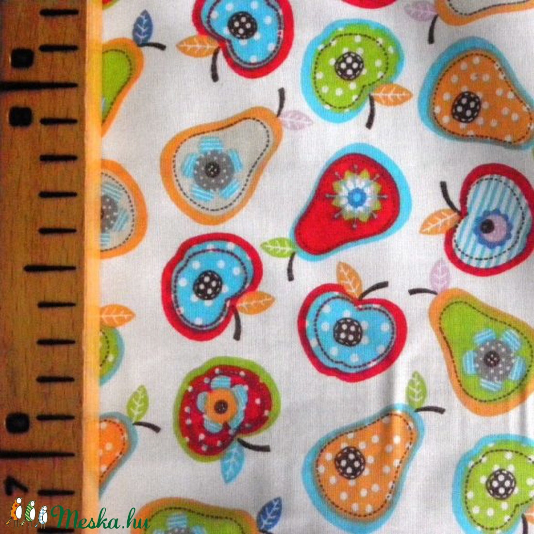 Gyümölcs mánia design textil méterre is 140 cm széles - varrással is - kellékek & szerszámok - méteráru - pamut - Meska.hu