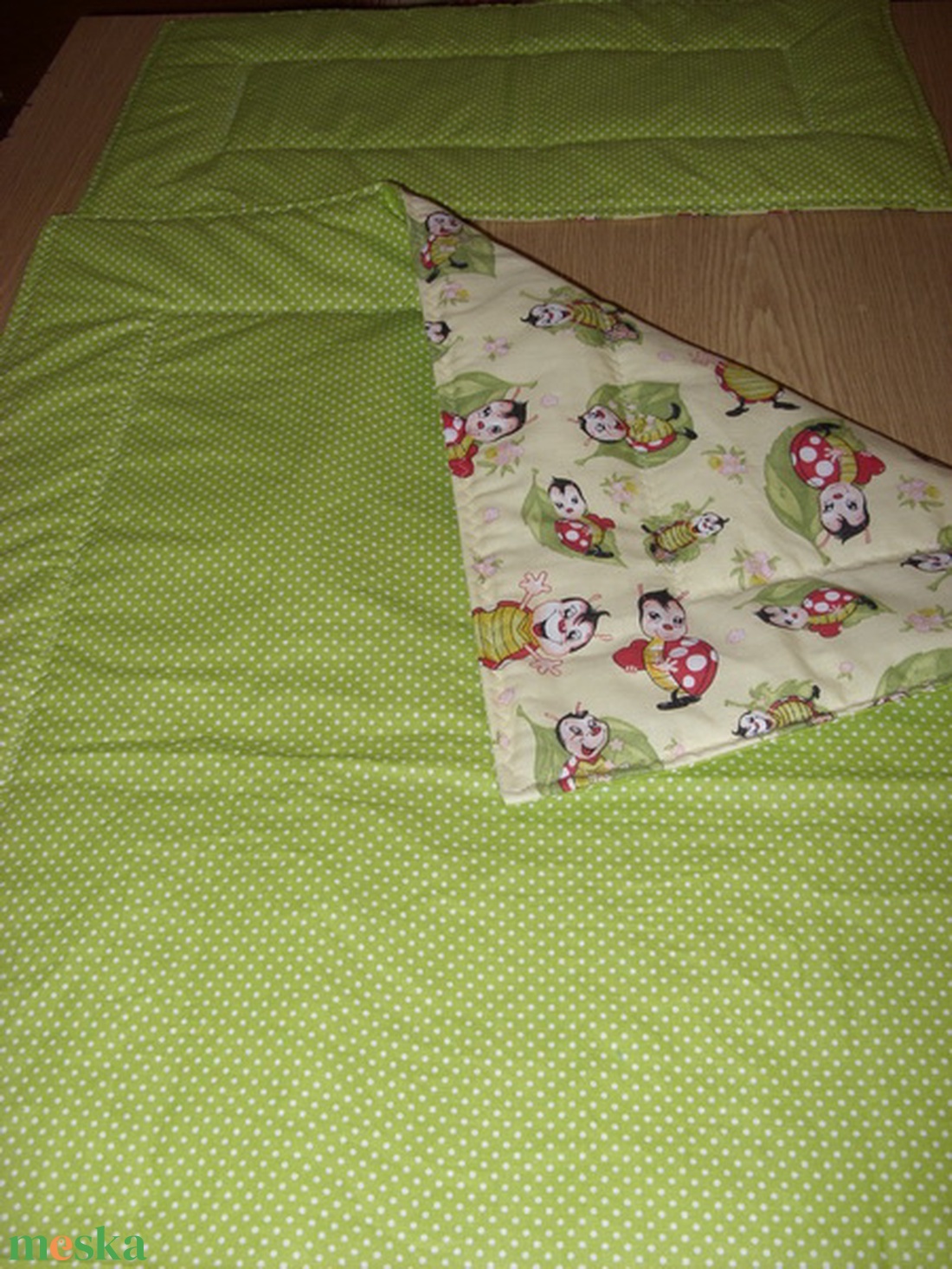 Bébi ágynemű - bélelt - Mosolygós baba katicák - Ajándékba is - Bébi 1 - baba ágynemű szett design textilekből - otthon & életmód - babaszoba, gyerekszoba - baba ágynemű - Meska.hu Bébi ágynemű - bélelt - Mosolygós baba katicák - Ajándékba is - Bébi 1 - baba ágynemű szett design textilekből - otthon & életmód - babaszoba, gyerekszoba - baba ágynemű - Meska.hu