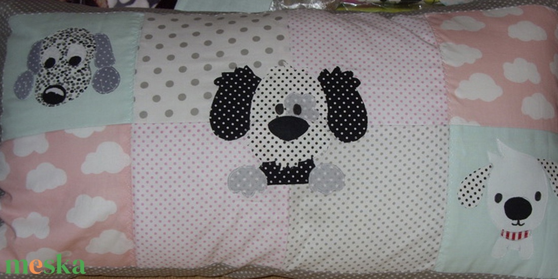 Kutyás Patchwork Falikép Falvédő - 180 x 80 cm - más méretben és színösszeállításbán barnás kutyákkal is - otthon & életmód - babaszoba, gyerekszoba - falvédő gyerekszobába - Meska.hu Kutyás Patchwork Falikép Falvédő - 180 x 80 cm - más méretben és színösszeállításbán barnás kutyákkal is - otthon & életmód - babaszoba, gyerekszoba - falvédő gyerekszobába - Meska.hu