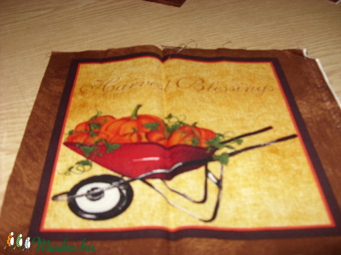 8 blokkos őszi hangulat - sütőtökös is USA design minőségi textil: 20 x 20 cm - kellékek & szerszámok - méteráru - pamut - Meska.hu 8 blokkos őszi hangulat - sütőtökös is USA design minőségi textil: 20 x 20 cm - kellékek & szerszámok - méteráru - pamut - Meska.hu