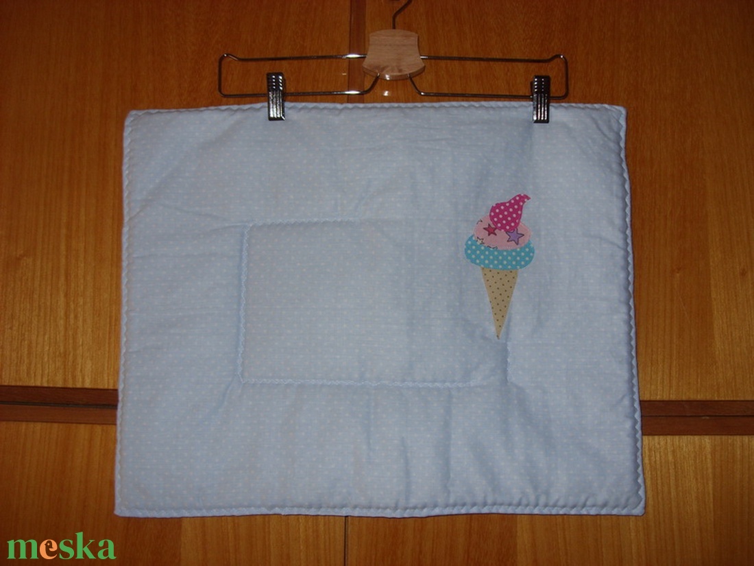 Lapos kispárna 40 x 30., vagy 45 x 35 cm méretben, ovis jellel is - játék & sport - ovis felszerelés - ovis párna, kispárna - Meska.hu Lapos kispárna 40 x 30., vagy 45 x 35 cm méretben, ovis jellel is - játék & sport - ovis felszerelés - ovis párna, kispárna - Meska.hu