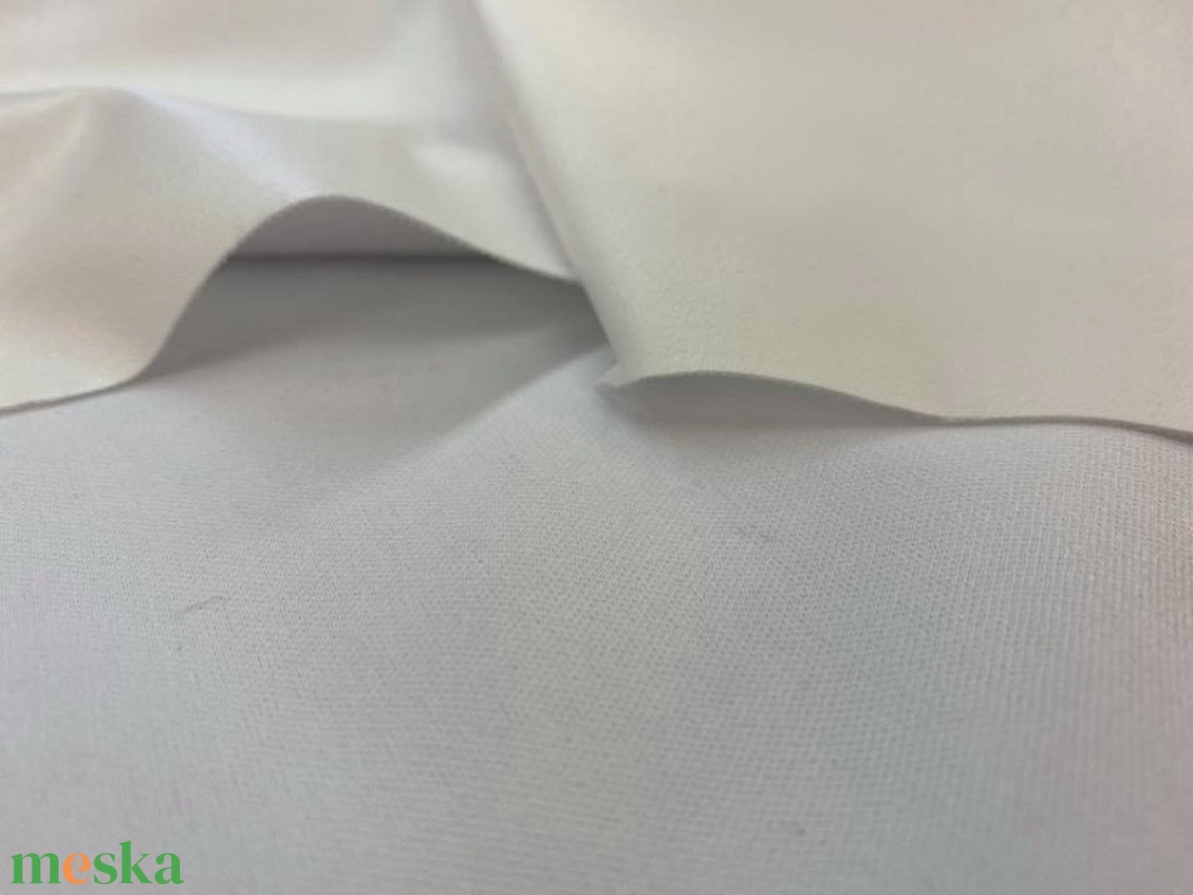 Fehér, Vízzáró, lélegző, vízlepergető, TPU textil - eü. betétekhez, pelenkákhoz, no waste csomagoláshoz - kellékek & szerszámok - méteráru - Meska.hu