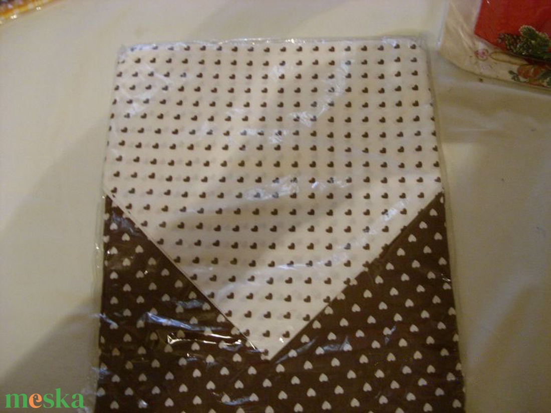 2 db-os kerek abrosz, terítő szett - kerek abrosz 140 cm, közép terítő 70 x 70 cm - otthon & életmód - konyhafelszerelés, tálalás - tálalás - terítő - Meska.hu 2 db-os kerek abrosz, terítő szett - kerek abrosz 140 cm, közép terítő 70 x 70 cm - otthon & életmód - konyhafelszerelés, tálalás - tálalás - terítő - Meska.hu