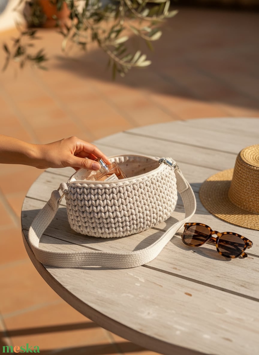 Horgolt crossbody - táska & tok - kézitáska & válltáska - vállon átvethető táska - Meska.hu