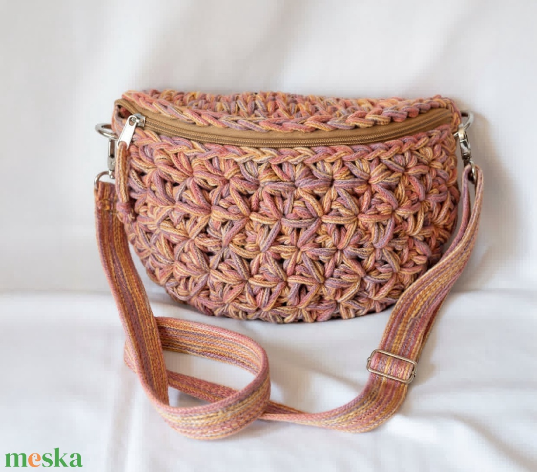Horgolt crossbody - táska & tok - kézitáska & válltáska - vállon átvethető táska - Meska.hu