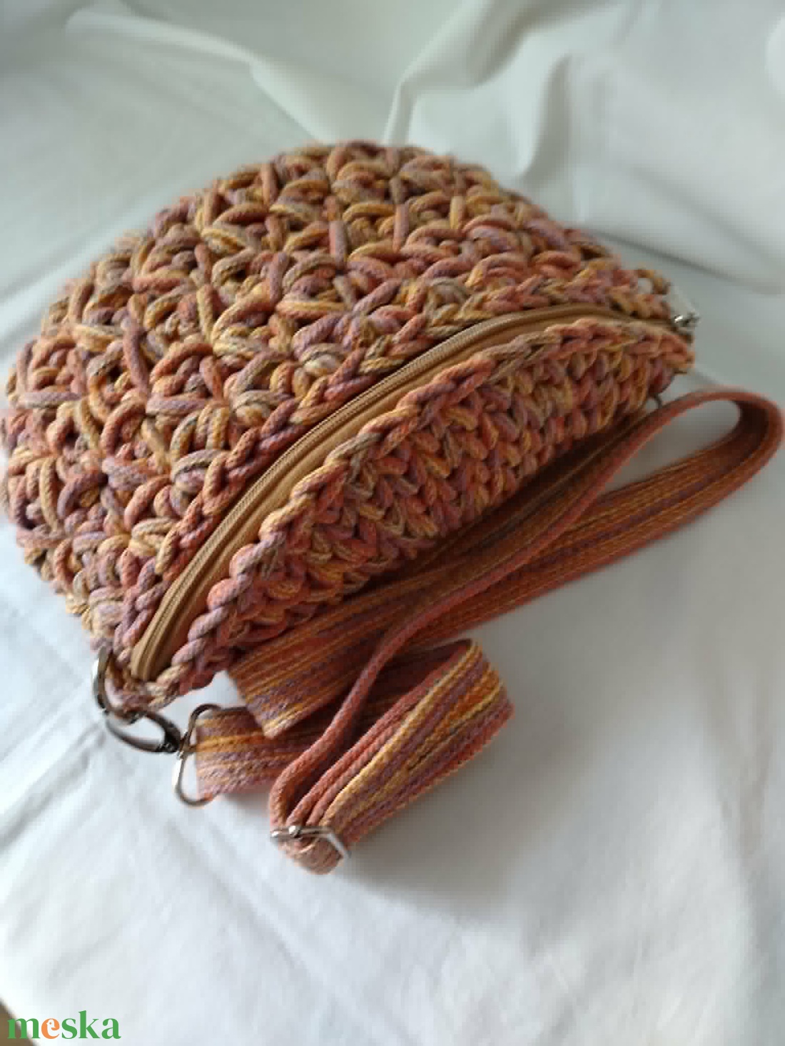 Horgolt crossbody - táska & tok - kézitáska & válltáska - vállon átvethető táska - Meska.hu