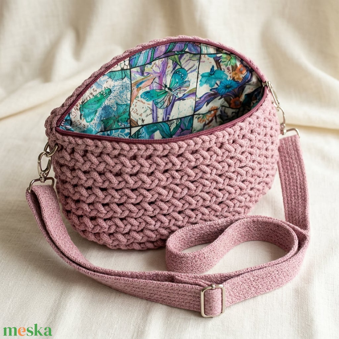 Horgolt crossbody - táska & tok - kézitáska & válltáska - vállon átvethető táska - Meska.hu