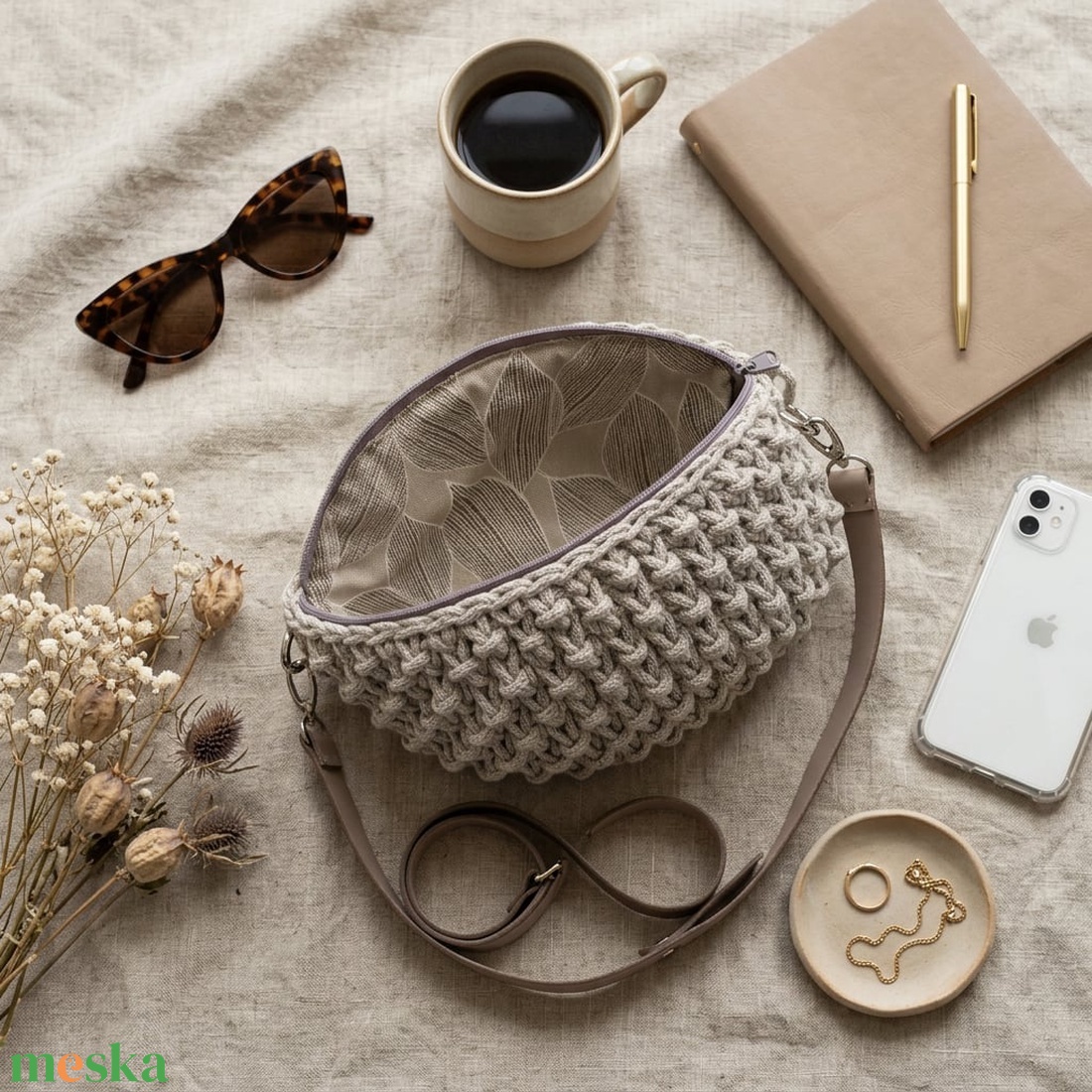 Horgolt crossbody - táska & tok - kézitáska & válltáska - vállon átvethető táska - Meska.hu