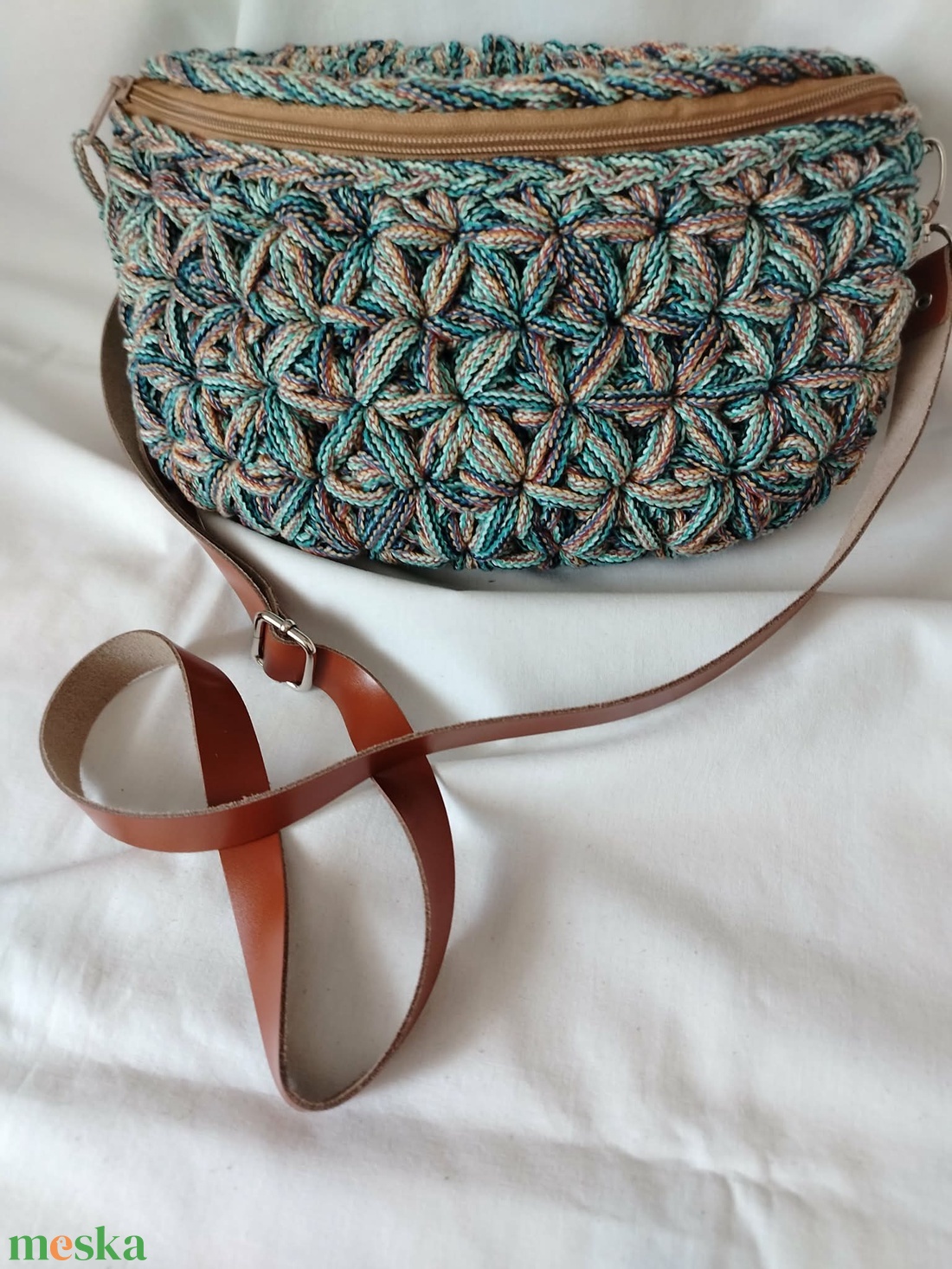 Horgolt crossbody - táska & tok - kézitáska & válltáska - vállon átvethető táska - Meska.hu