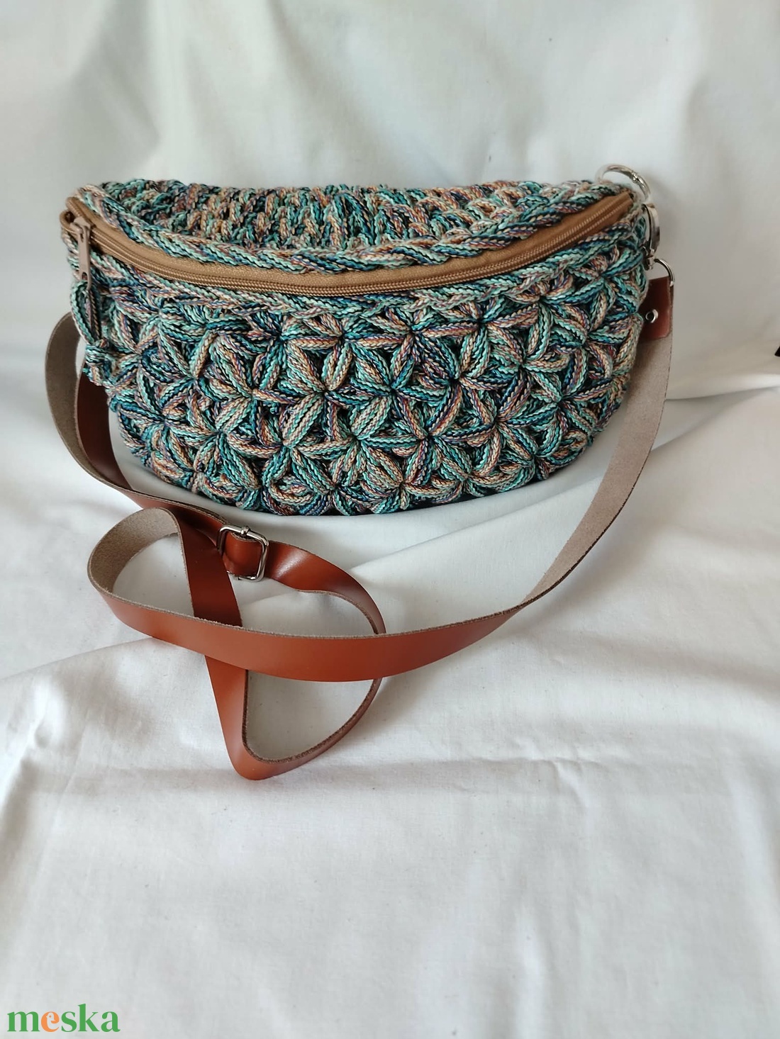 Horgolt crossbody - táska & tok - kézitáska & válltáska - vállon átvethető táska - Meska.hu