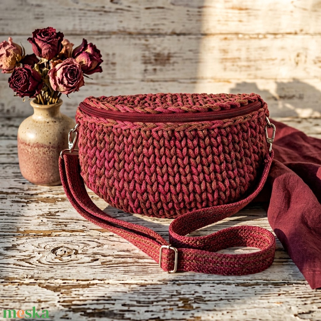 Horgolt crossbody - táska & tok - kézitáska & válltáska - vállon átvethető táska - Meska.hu