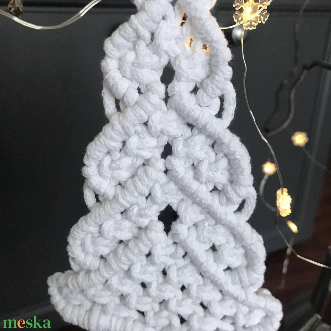  Karácsonyi dísz fehér makramé zsinórfonalból - karácsony - karácsonyi lakásdekoráció - karácsonyfadíszek - Meska.hu