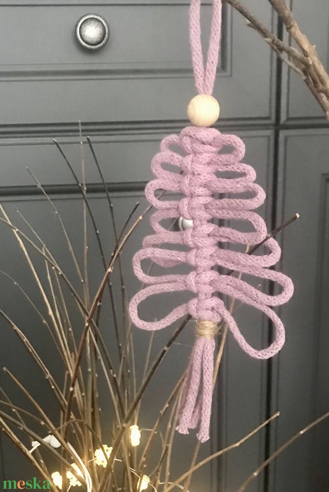  Karácsonyi dísz mályvaszín makramé zsinórfonalból - karácsony - karácsonyi lakásdekoráció - karácsonyfadíszek - Meska.hu