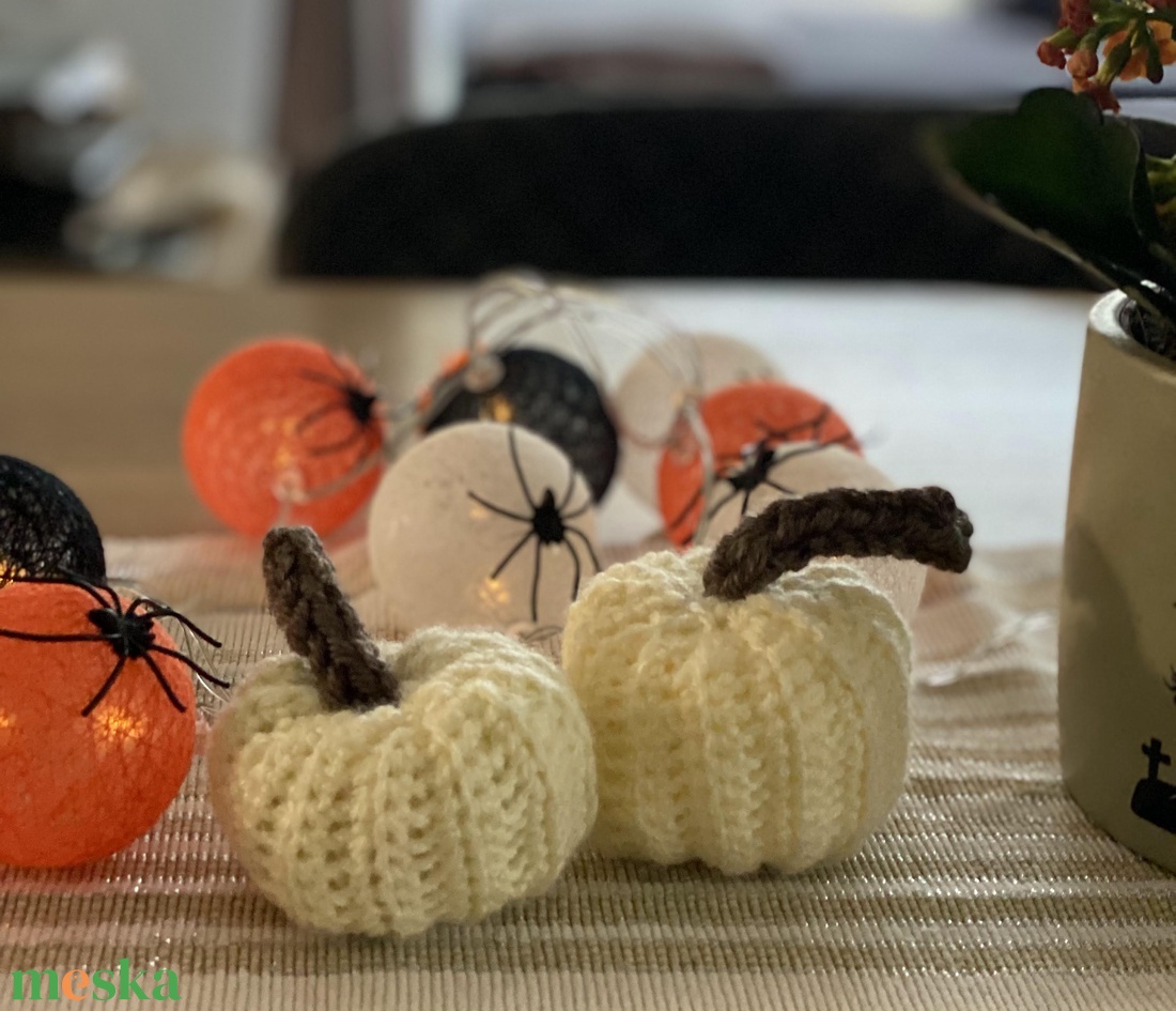 Horgolt haloweeni dísztök - otthon & életmód - dekoráció - halloween - halloweeni tök - Meska.hu Horgolt haloweeni dísztök - otthon & életmód - dekoráció - halloween - halloweeni tök - Meska.hu