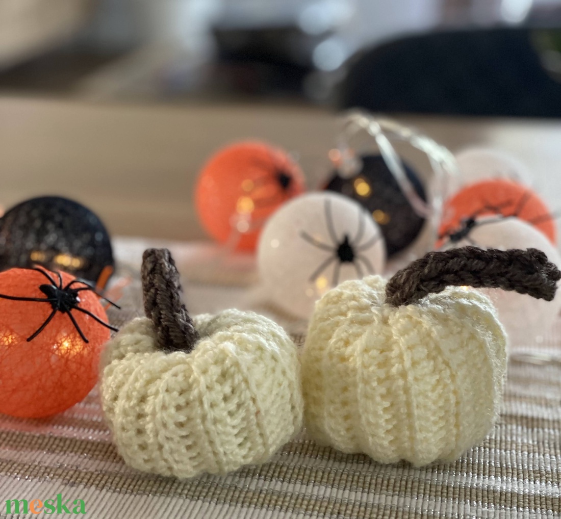Horgolt haloweeni dísztök - otthon & életmód - dekoráció - halloween - halloweeni tök - Meska.hu Horgolt haloweeni dísztök - otthon & életmód - dekoráció - halloween - halloweeni tök - Meska.hu