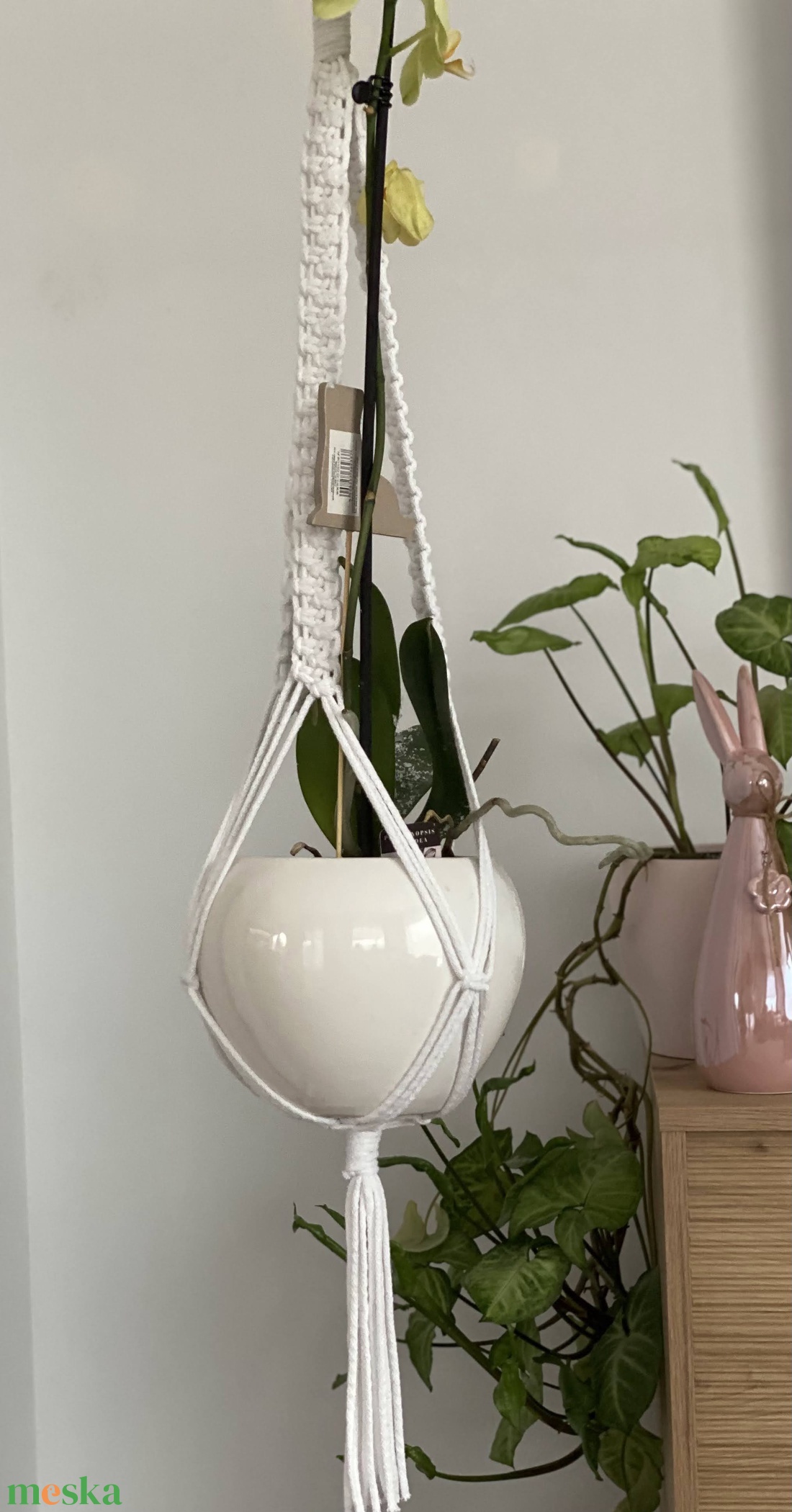 Virágtartó, makramé, fehér - otthon & életmód - virágdekoráció - virágtartó - függő virágtartó - Meska.hu
