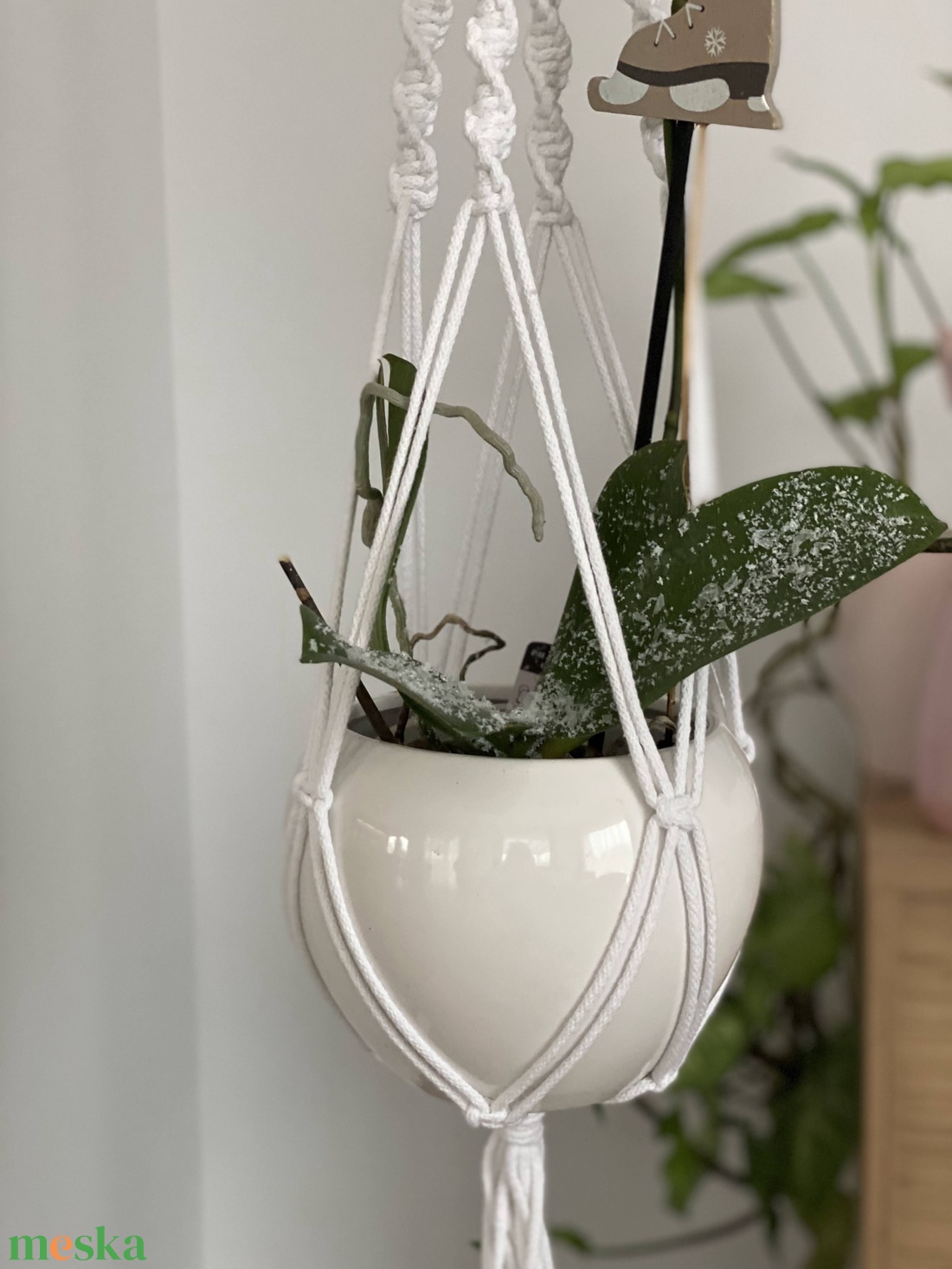 Virágtartó, makramé, fehér  színű - otthon & életmód - virágdekoráció - virágtartó - függő virágtartó - Meska.hu