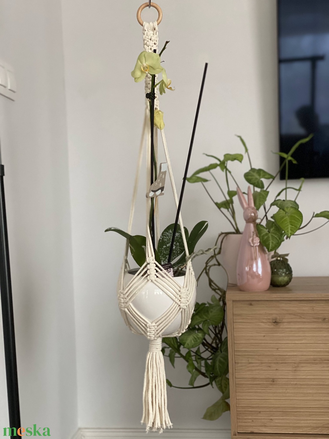 Virágtartó, makramé, bézs színű - otthon & életmód - virágdekoráció - virágtartó - függő virágtartó - Meska.hu
