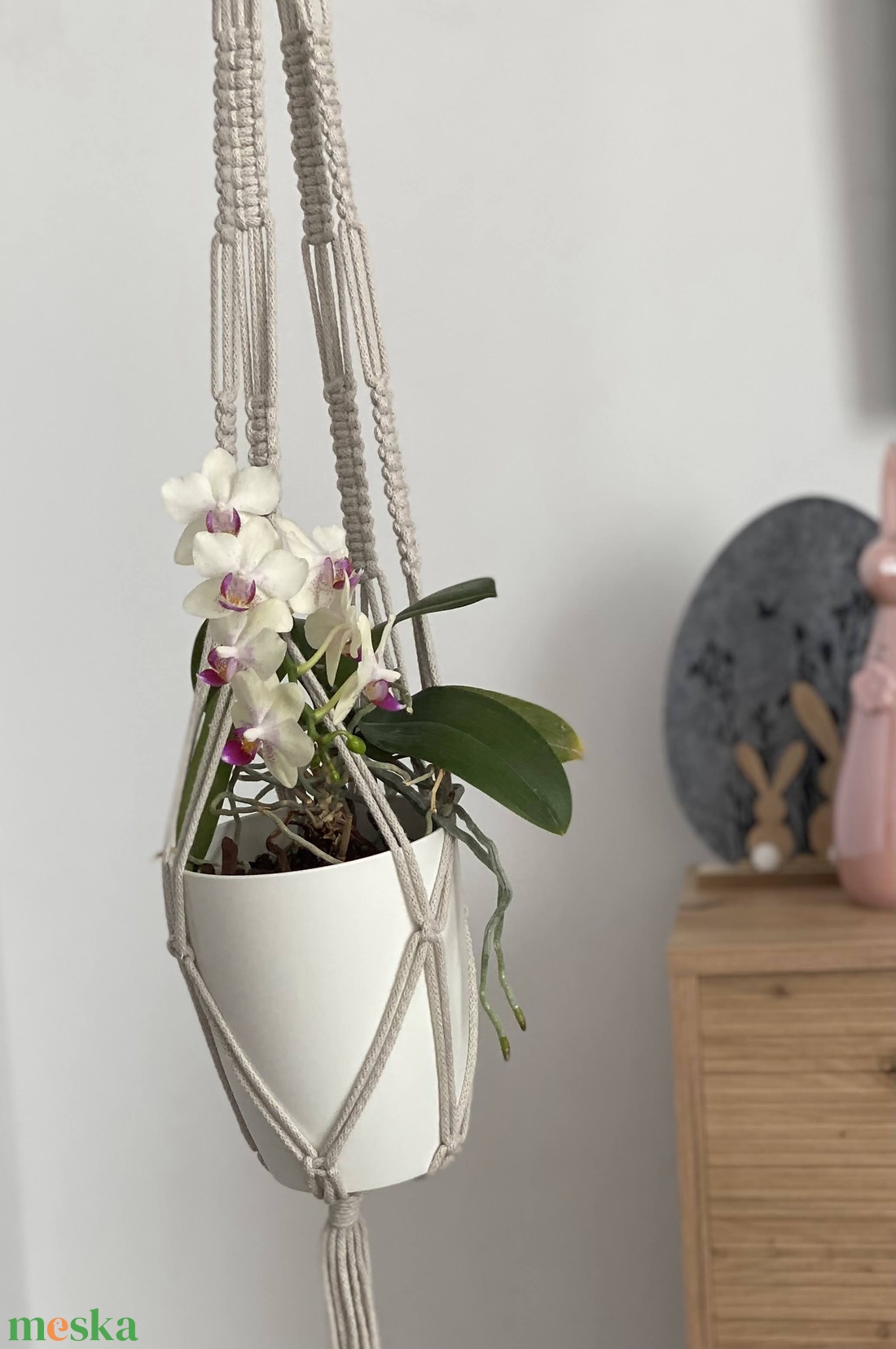 Virágtartó, makramé,világos bézs  színű - otthon & életmód - virágdekoráció - virágtartó - függő virágtartó - Meska.hu