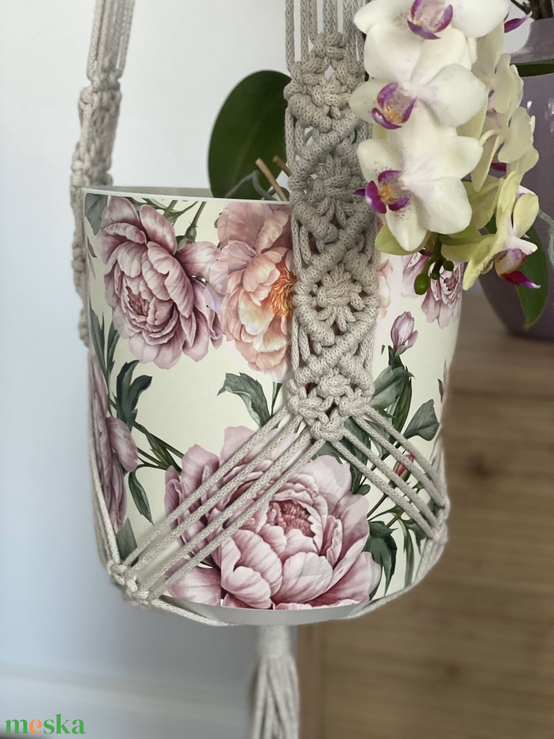 Virágtartó, makramé, bézs - otthon & életmód - virágdekoráció - virágtartó - függő virágtartó - Meska.hu