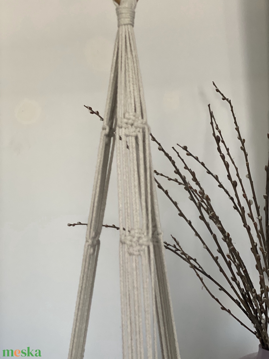 Virágtartó, makramé, bézs - otthon & életmód - virágdekoráció - virágtartó - függő virágtartó - Meska.hu