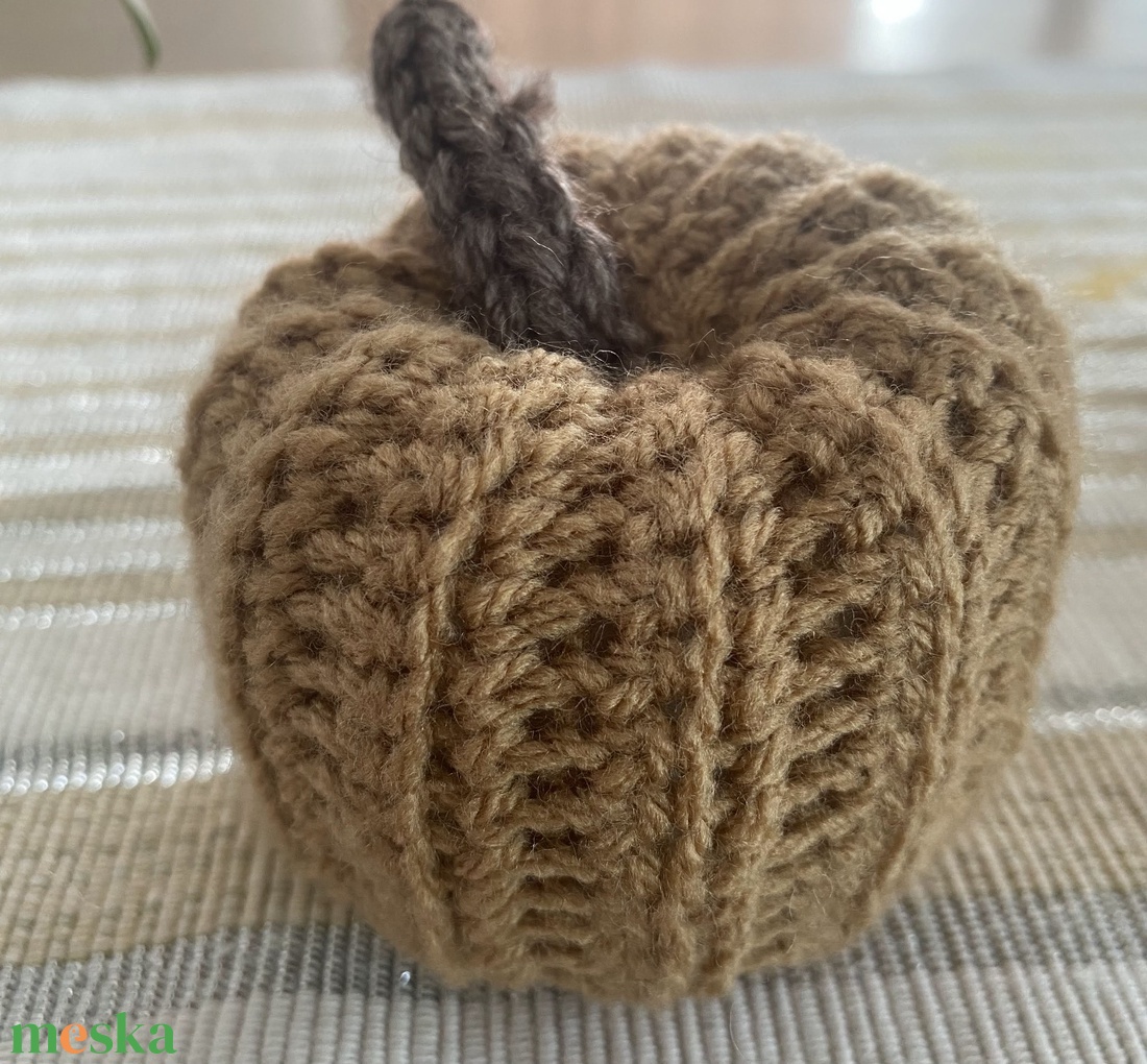 Horgolt haloweeni dísztök - otthon & életmód - dekoráció - halloween - halloweeni tök - Meska.hu