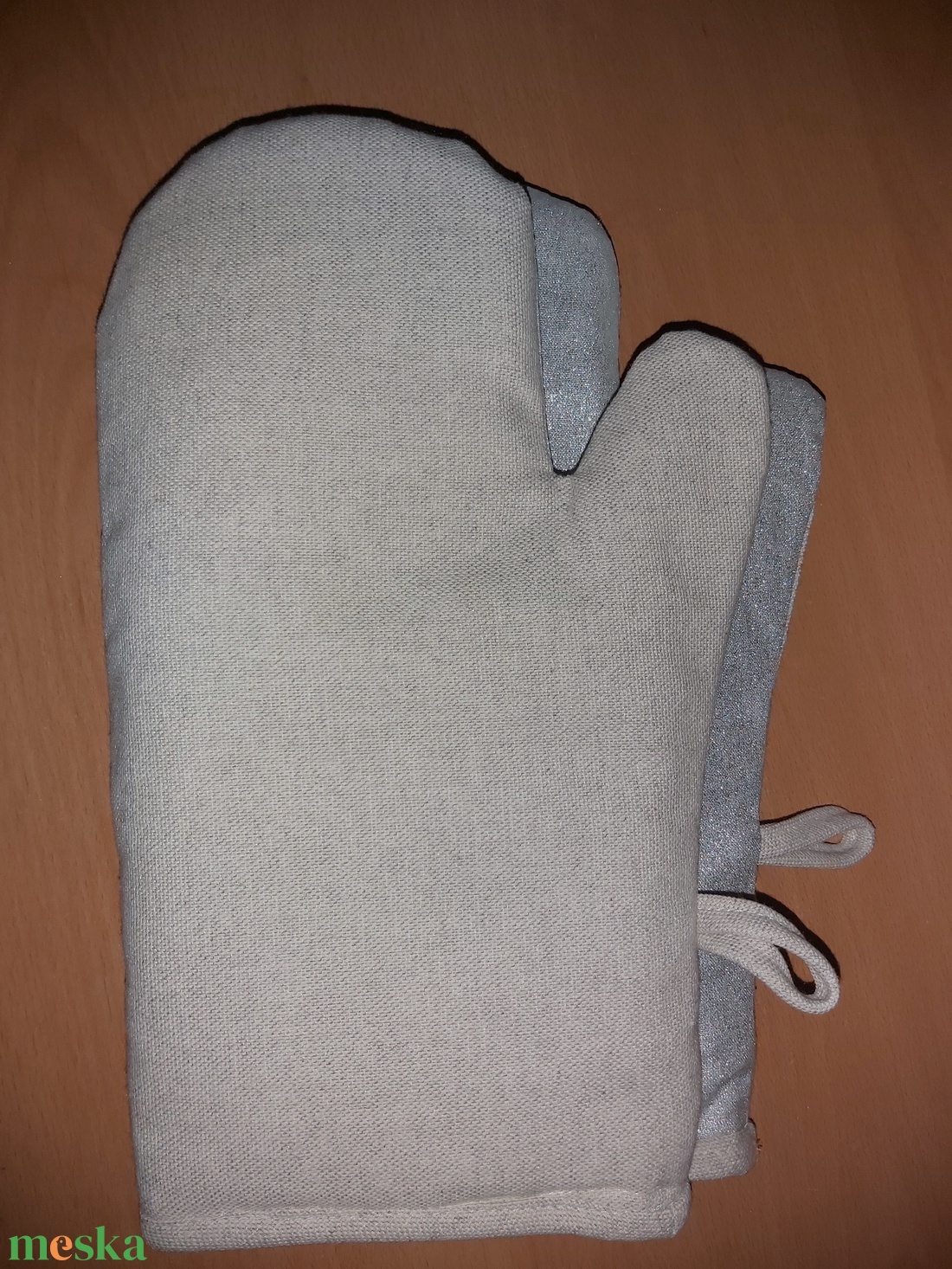 Edényfogó kesztyűpár - otthon & életmód - konyhafelszerelés, tálalás - konyhai textil - edényfogó & edényfedő - Meska.hu Edényfogó kesztyűpár - otthon & életmód - konyhafelszerelés, tálalás - konyhai textil - edényfogó & edényfedő - Meska.hu