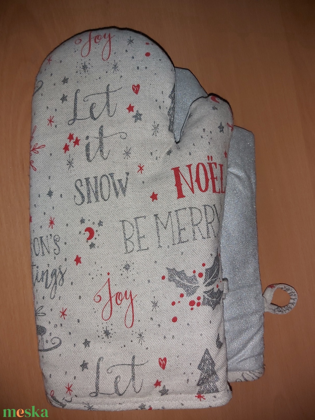 Edényfogó kesztyűpár - otthon & életmód - konyhafelszerelés, tálalás - konyhai textil - edényfogó & edényfedő - Meska.hu Edényfogó kesztyűpár - otthon & életmód - konyhafelszerelés, tálalás - konyhai textil - edényfogó & edényfedő - Meska.hu