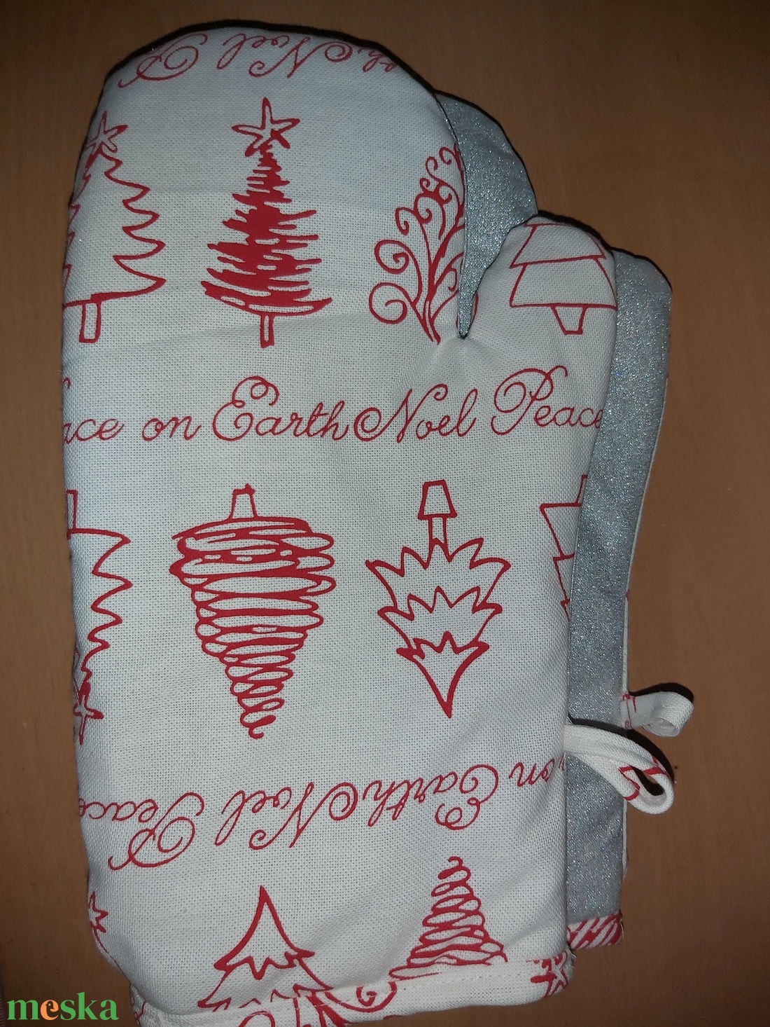 Edényfogó kesztyűpár - otthon & életmód - konyhafelszerelés, tálalás - konyhai textil - edényfogó & edényfedő - Meska.hu Edényfogó kesztyűpár - otthon & életmód - konyhafelszerelés, tálalás - konyhai textil - edényfogó & edényfedő - Meska.hu