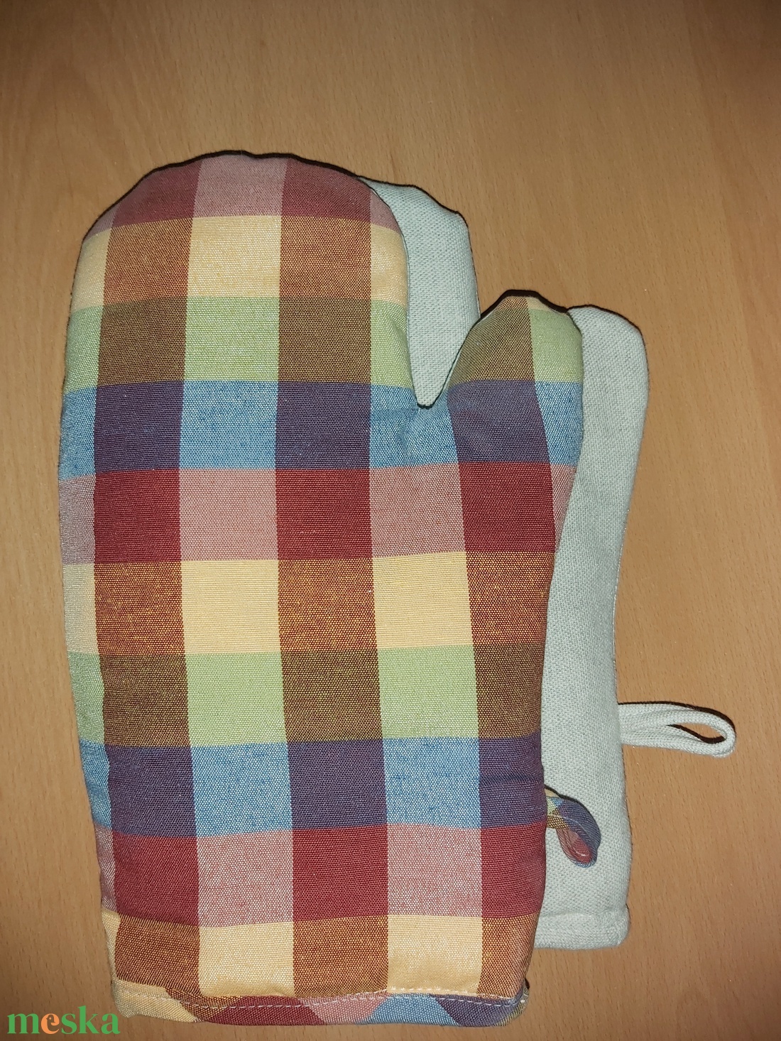 Edényfogó kesztyűpár - otthon & életmód - konyhafelszerelés, tálalás - konyhai textil - edényfogó & edényfedő - Meska.hu Edényfogó kesztyűpár - otthon & életmód - konyhafelszerelés, tálalás - konyhai textil - edényfogó & edényfedő - Meska.hu
