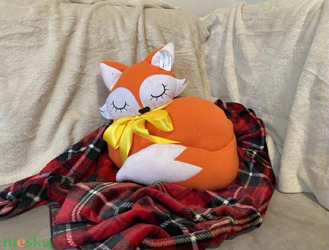 Tűzoltó autó, traktor, rókapárna - otthon & életmód - babaszoba, gyerekszoba - gyerek díszpárna - Meska.hu