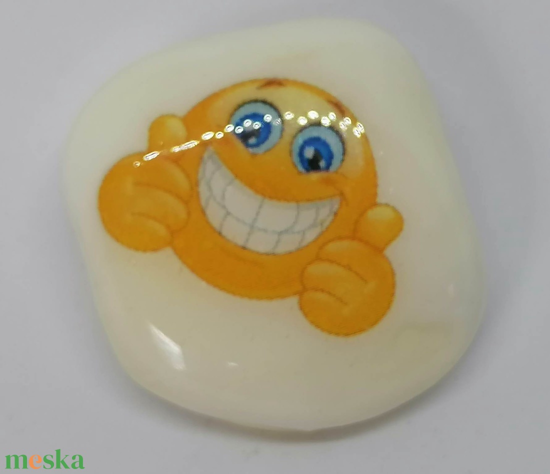 smiley emoji kavics - 3. - otthon & lakás - dekoráció - asztal és polc dekoráció - kavics & kő - Meska.hu smiley emoji kavics - 3. - otthon & lakás - dekoráció - asztal és polc dekoráció - kavics & kő - Meska.hu