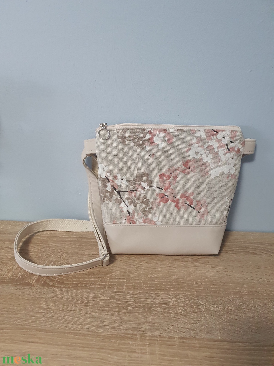 Oldaltáska barna-virág mintás - táska & tok - kézitáska & válltáska - vállon átvethető táska - Meska.hu