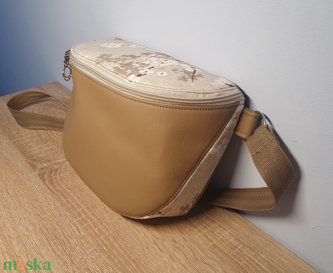 Oldaltáska barna-virág mintás - táska & tok - kézitáska & válltáska - vállon átvethető táska - Meska.hu