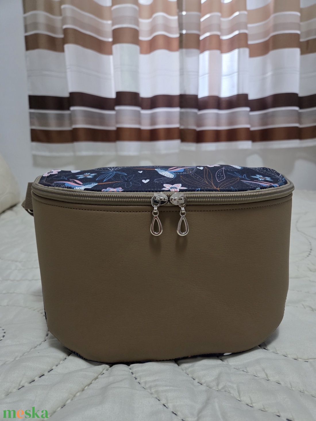 Oldaltáska barna-kolibri mintás - táska & tok - kézitáska & válltáska - vállon átvethető táska - Meska.hu