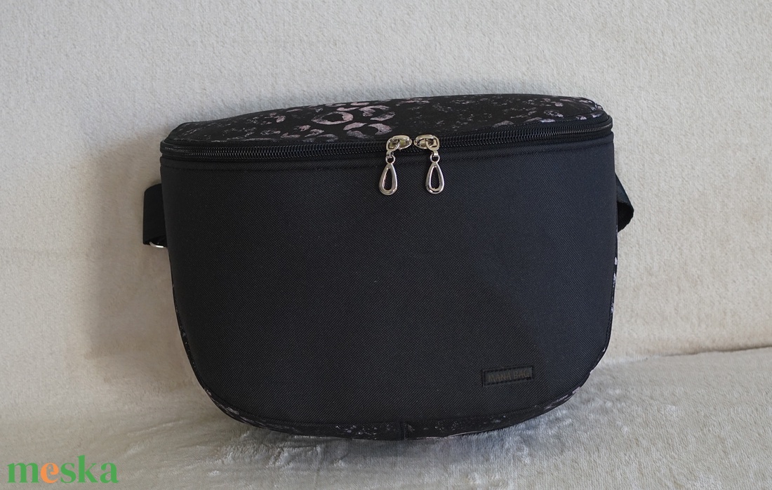 Oldaltáska fekete-mintás - táska & tok - kézitáska & válltáska - vállon átvethető táska - Meska.hu