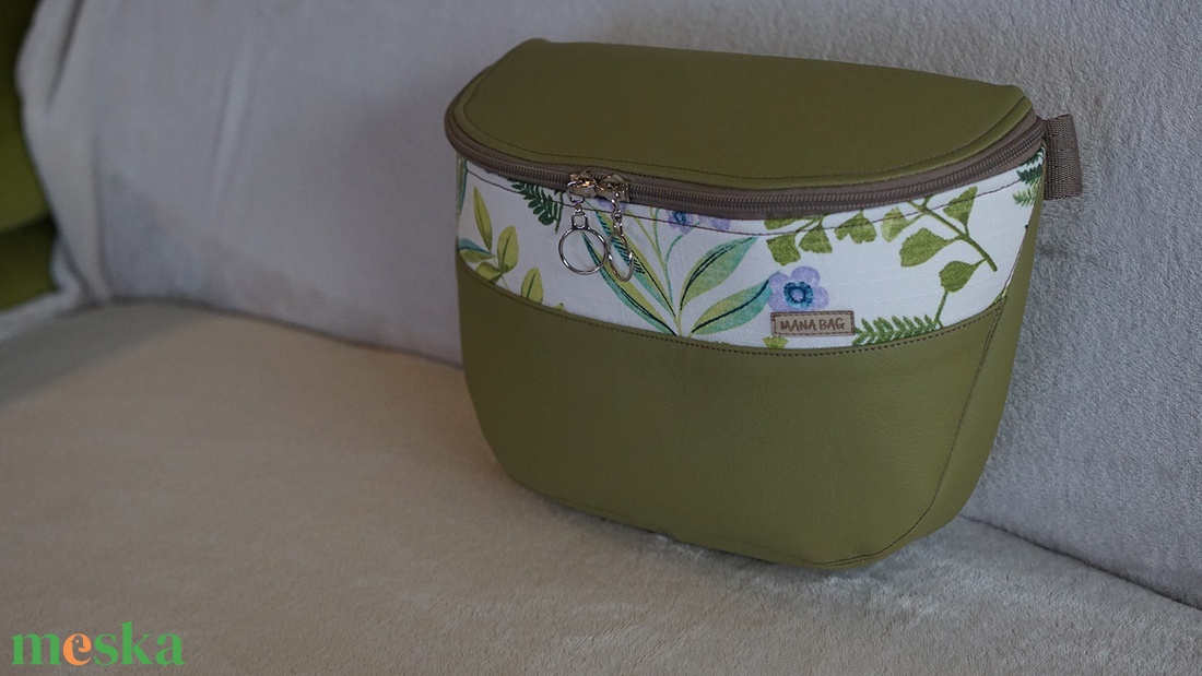 Oldaltáska olívazöld-mintás - táska & tok - kézitáska & válltáska - vállon átvethető táska - Meska.hu