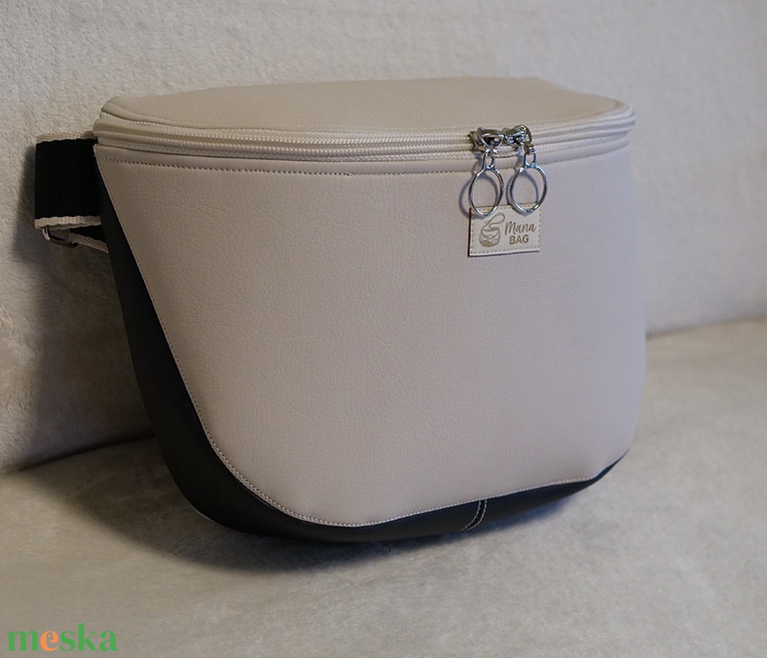 Oldaltáska mandula-fekete - táska & tok - kézitáska & válltáska - vállon átvethető táska - Meska.hu