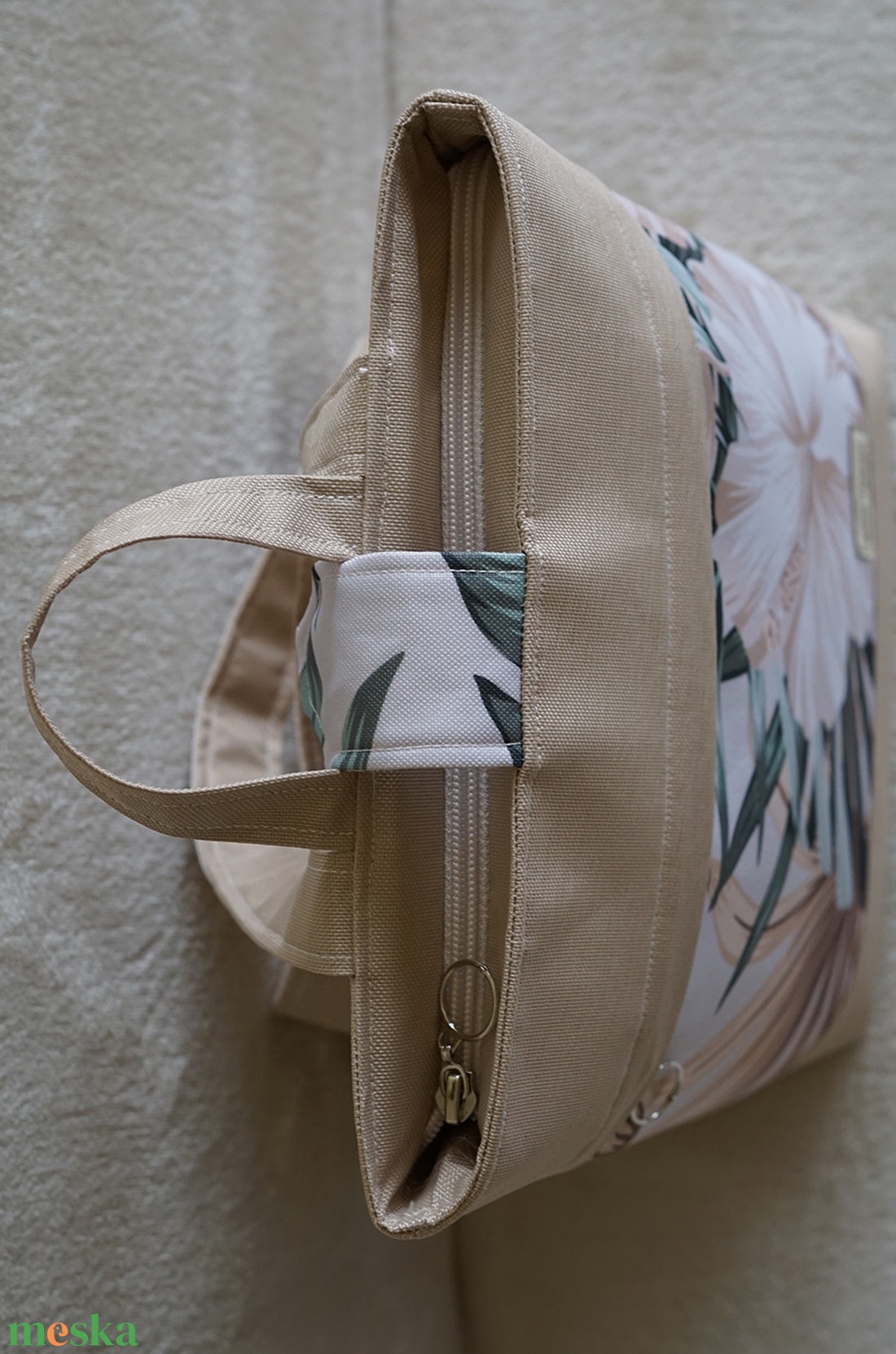 Hátizsák bézs-zöld mintás - táska & tok - hátizsák - hátizsák - Meska.hu