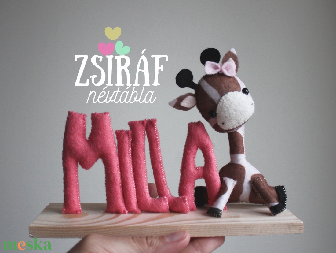 NÉVTÁBLA zsiráfos - otthon & életmód - dekoráció - fali és függő dekoráció - betű & név - Meska.hu