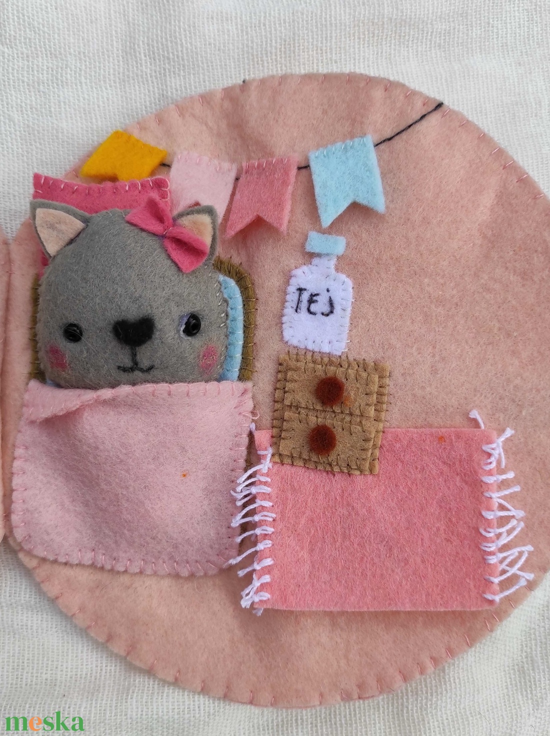 CSENDESKÖNYV, cicababa fánk ház, fánk, cica, baba, kislány, játék, mancsicsi, babaház - játék & sport - készségfejlesztő és logikai játék - készségfejlesztő és logikai játék - Meska.hu
