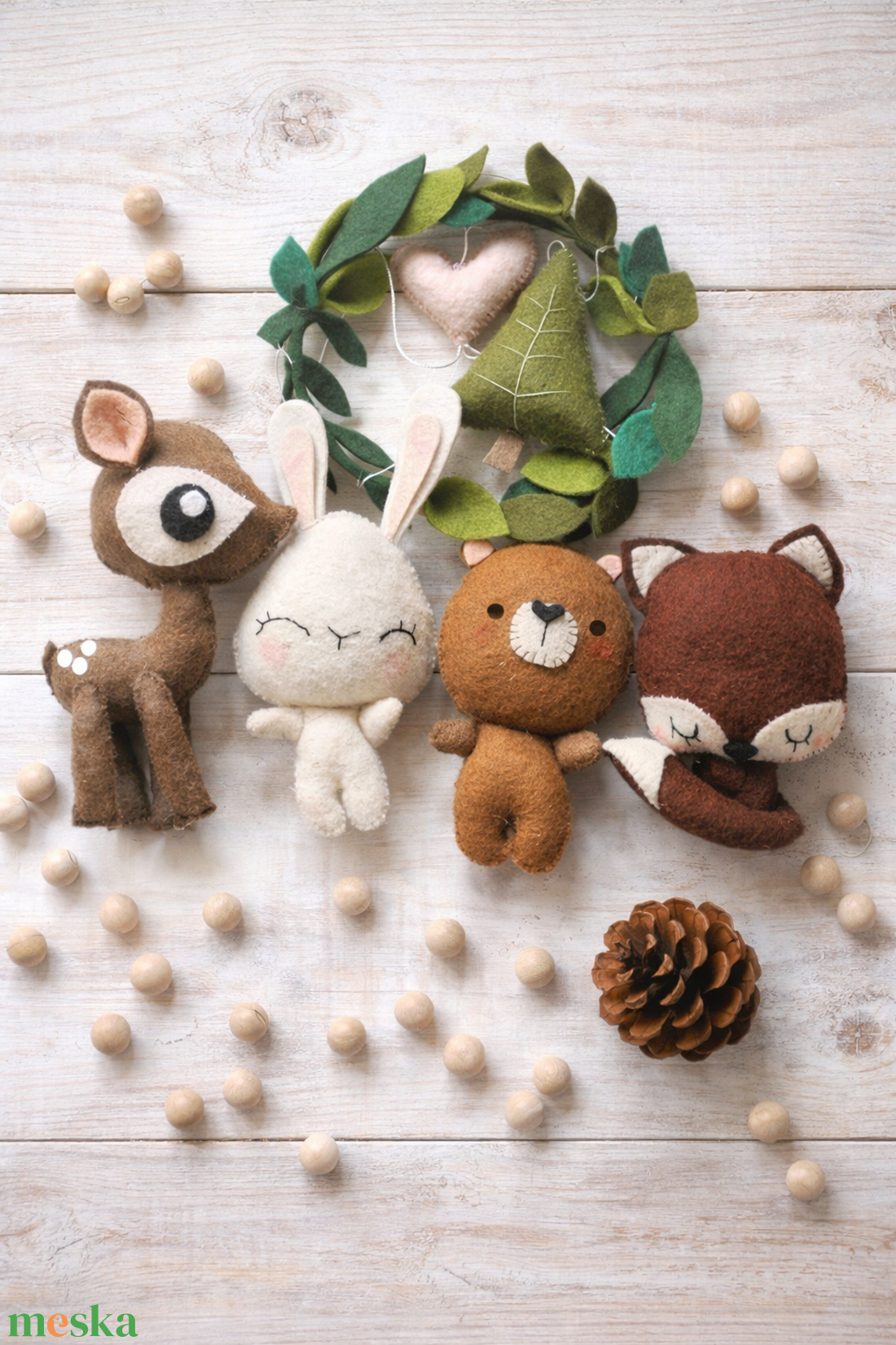 BABAFORGÓ erdei állatokkal, nyuszi, róka, szarvas, maci, kézműves termék Mancsicsi műhelyéből  - baba - mama - baba játékok - kiságyforgó - Meska.hu